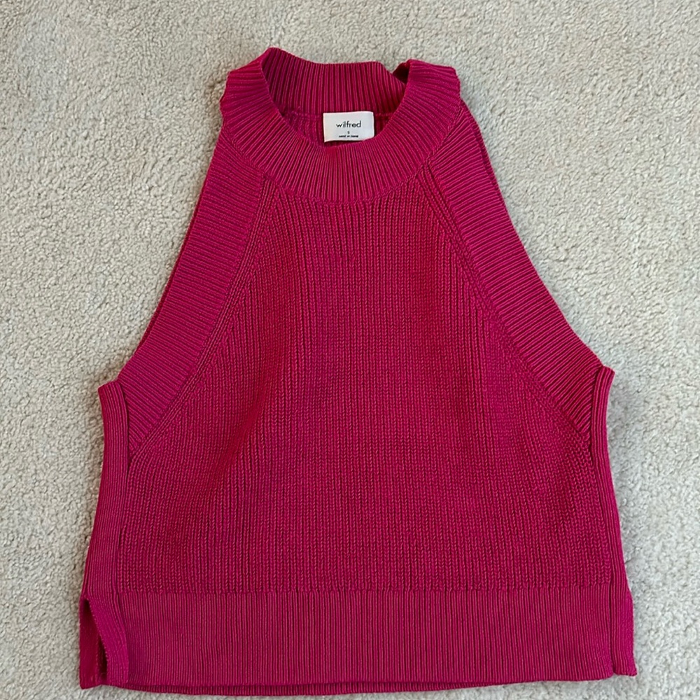 Wilfred top